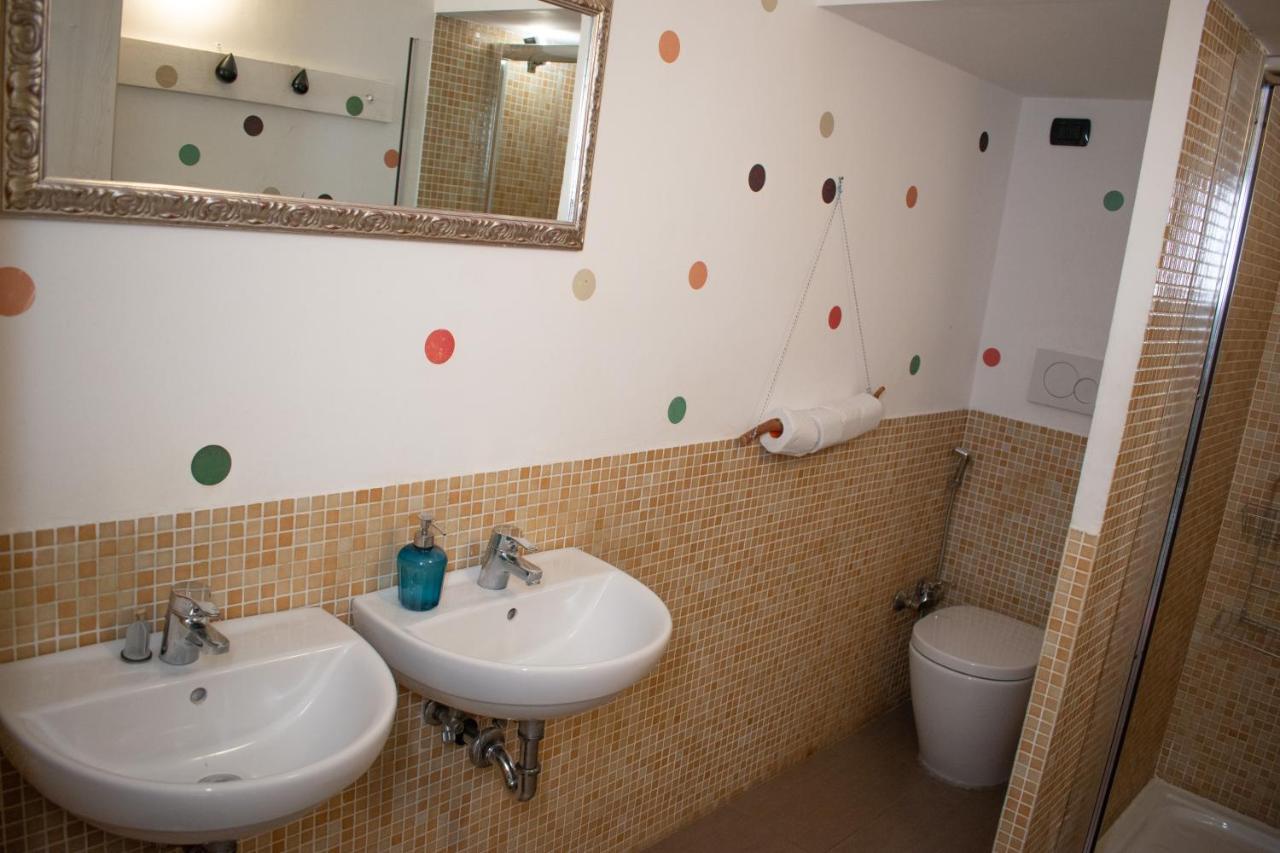 Abbey Hostel 热那亚 外观 照片