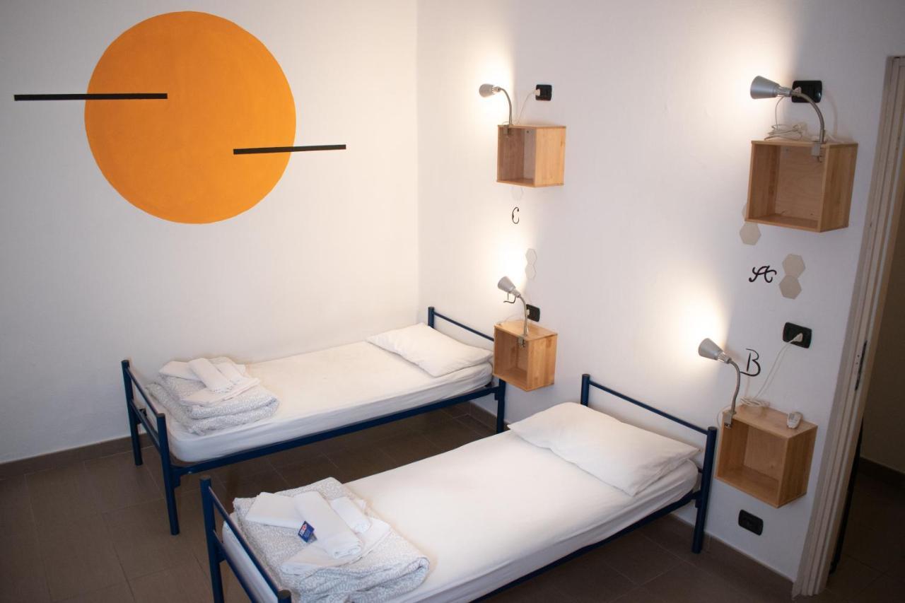 Abbey Hostel 热那亚 外观 照片